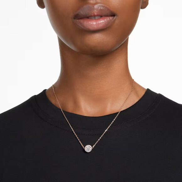 Swarovski Rose Gold Una Dainty Chain Necklace Round Cut Crystal. - Picture 7 of 7